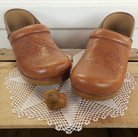 ⚘AvaiLable!⚘inQuire⚘Floral Dansko Honey Clogs Cottage Embossed 36 37 38 40 41 42 - Picture 4 of 16
